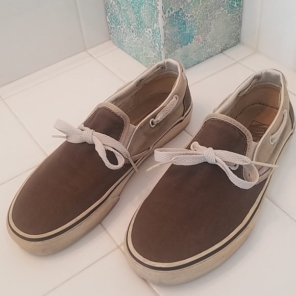 vans boat shoes tan